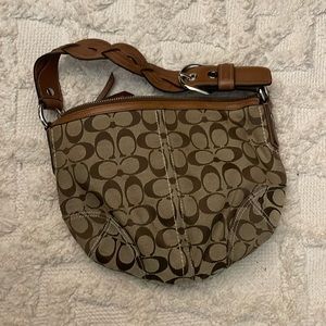 Vintage Signature Canvas Coach Shoulder Bag